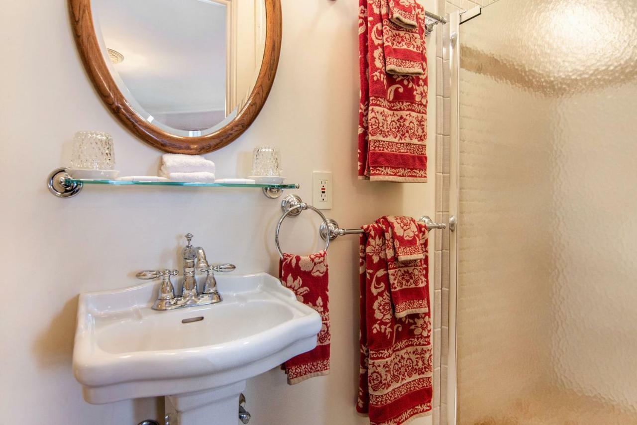 The Lamplighter Bed & Breakfast Of Ludington Bagian luar foto